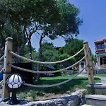Limonata Assos 3*