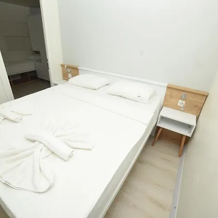 Limonata Hotel 3*