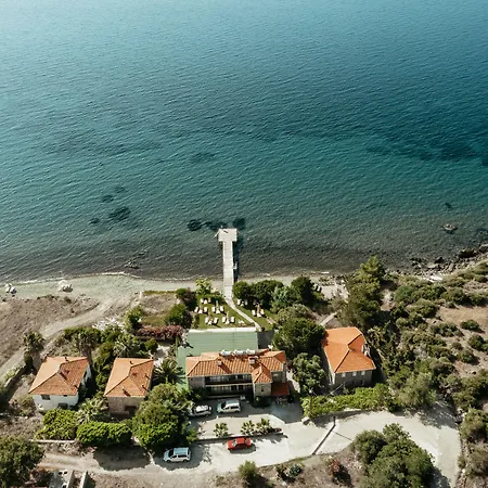 Limonata Assos فندق