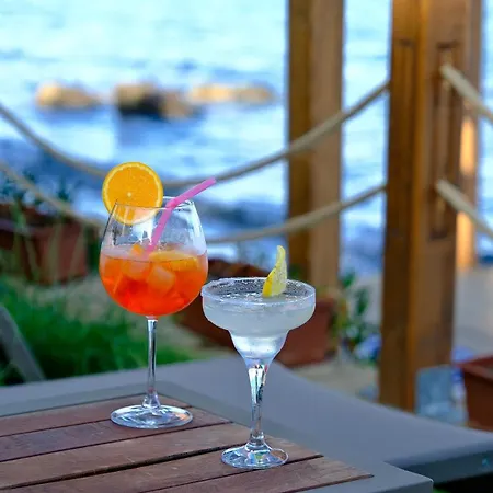 Limonata 3* Assos